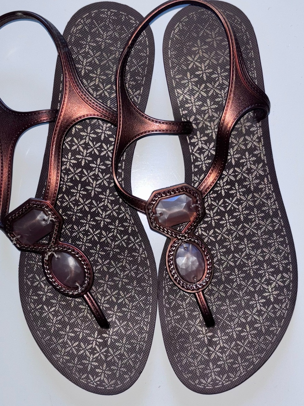 Sandals - Picture 3 of 10
